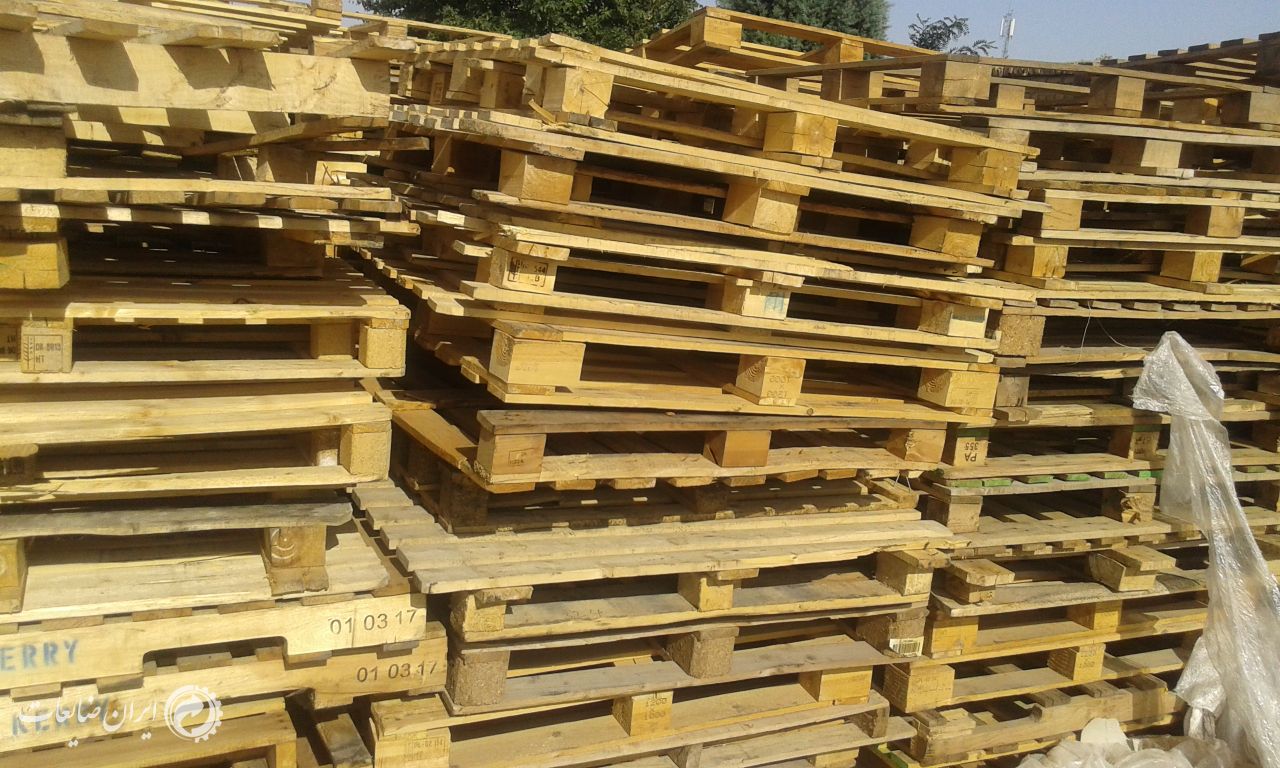 پات چوبی سالم وشکسته