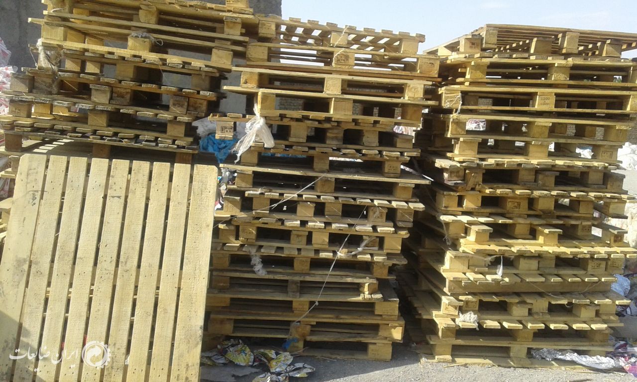 پات چوبی سالم وشکسته