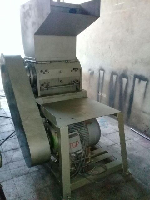 آسیاب 60 چکشی و تابلو برق با مکنده مواد
