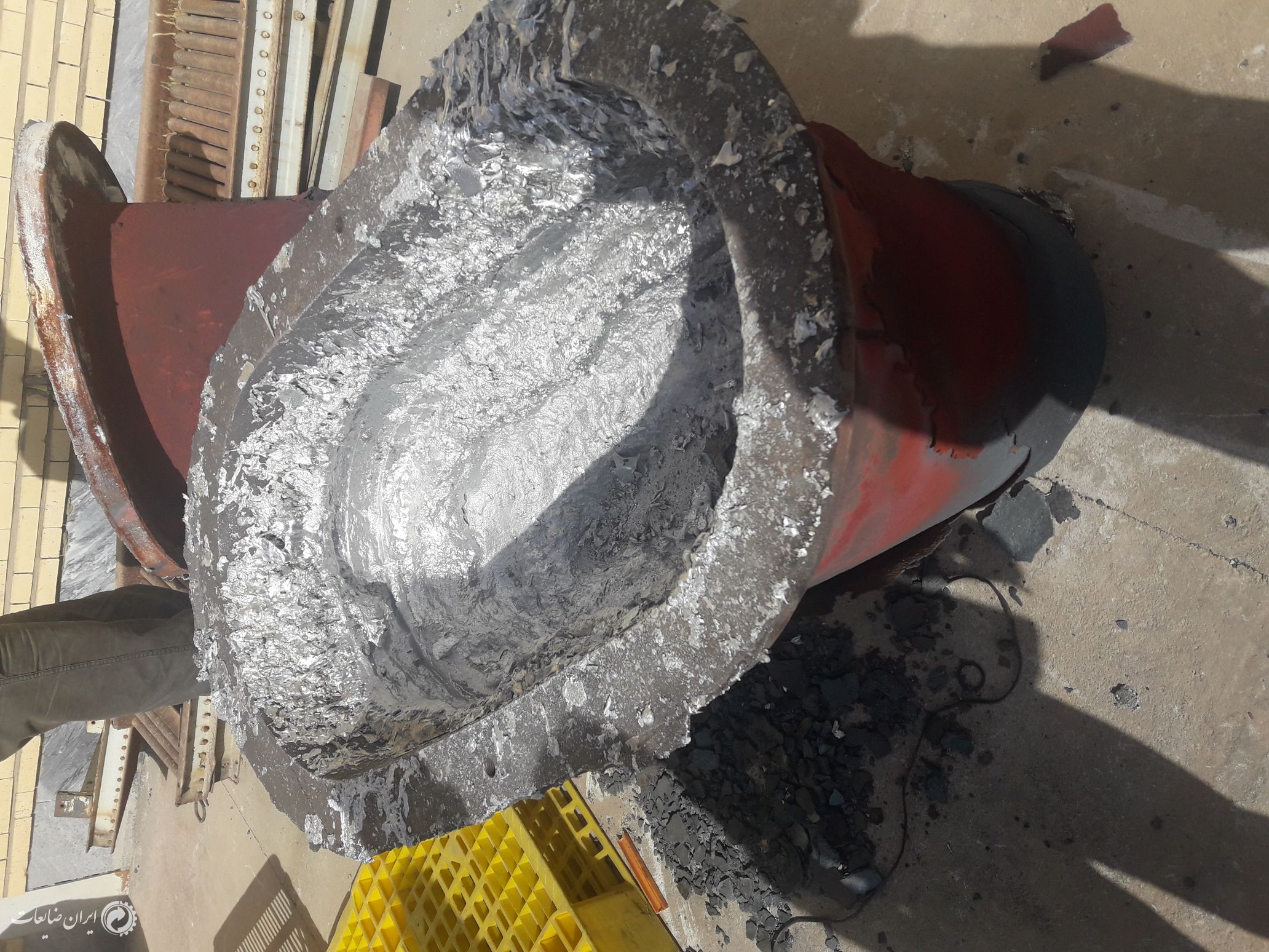 دیگ ذوب چدنی
