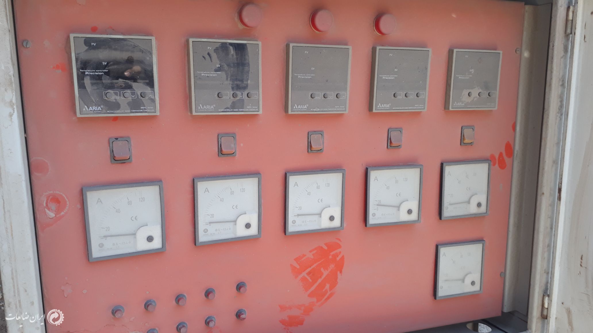 یک عدد تابلو برق سه فاز تکمیل نونو