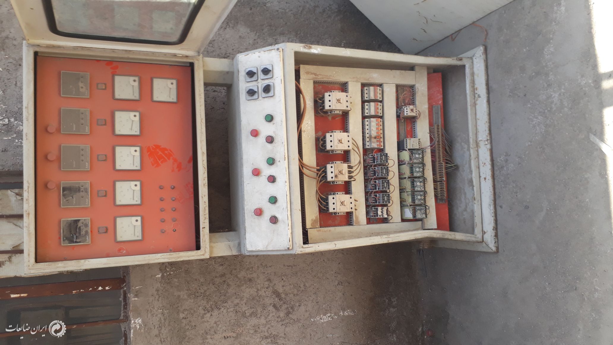 یک عدد تابلو برق سه فاز تکمیل نونو