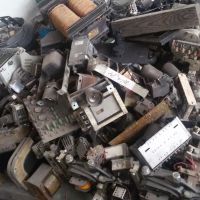 فروش قطعات الکتریکی و الکترونیکی صنعتی