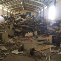 فروش ضایعات چوب میزهای اداری