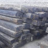 تراورس چوبی زیر ریل راه آهن