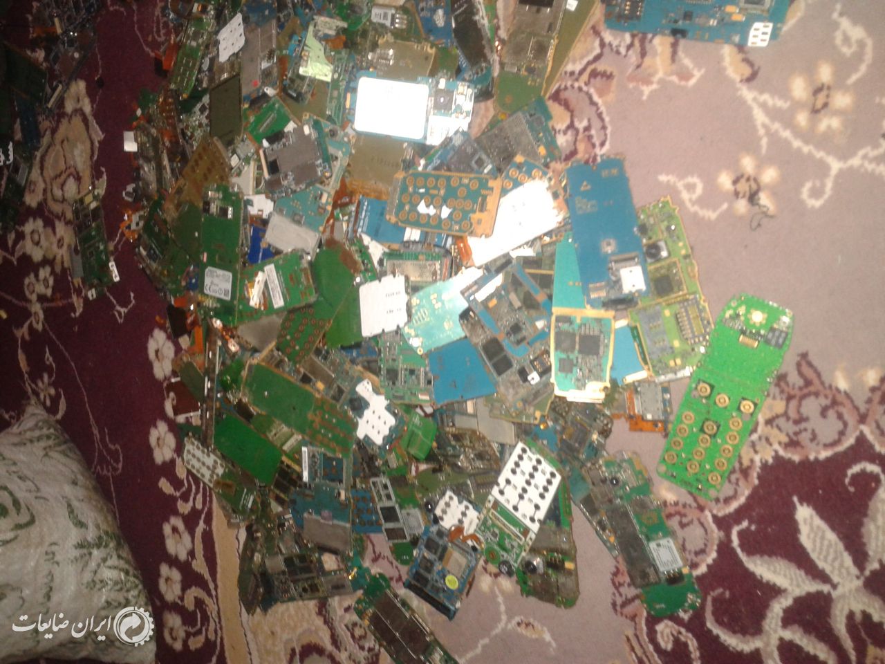 فروش ضایعات موبایل