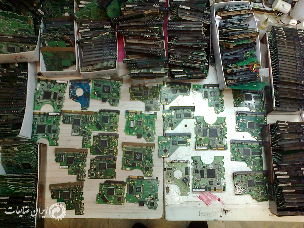 خریدار ضایعات کامپیوتر و موبایل