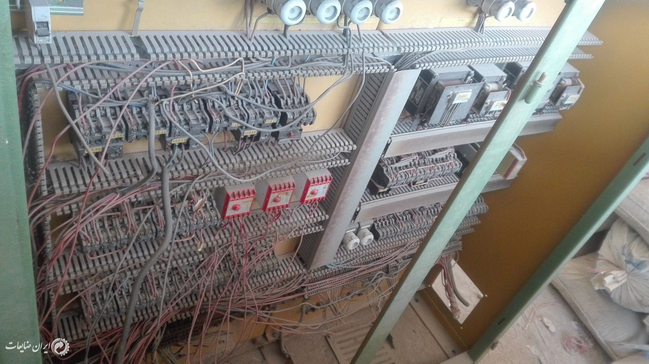 تابلو برق صنعتی