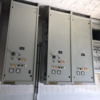 خريد تابلوهاى برق صنعتى ولوازم برقى