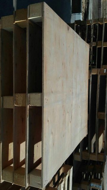 پالت چوبی دست دوم در حد نو