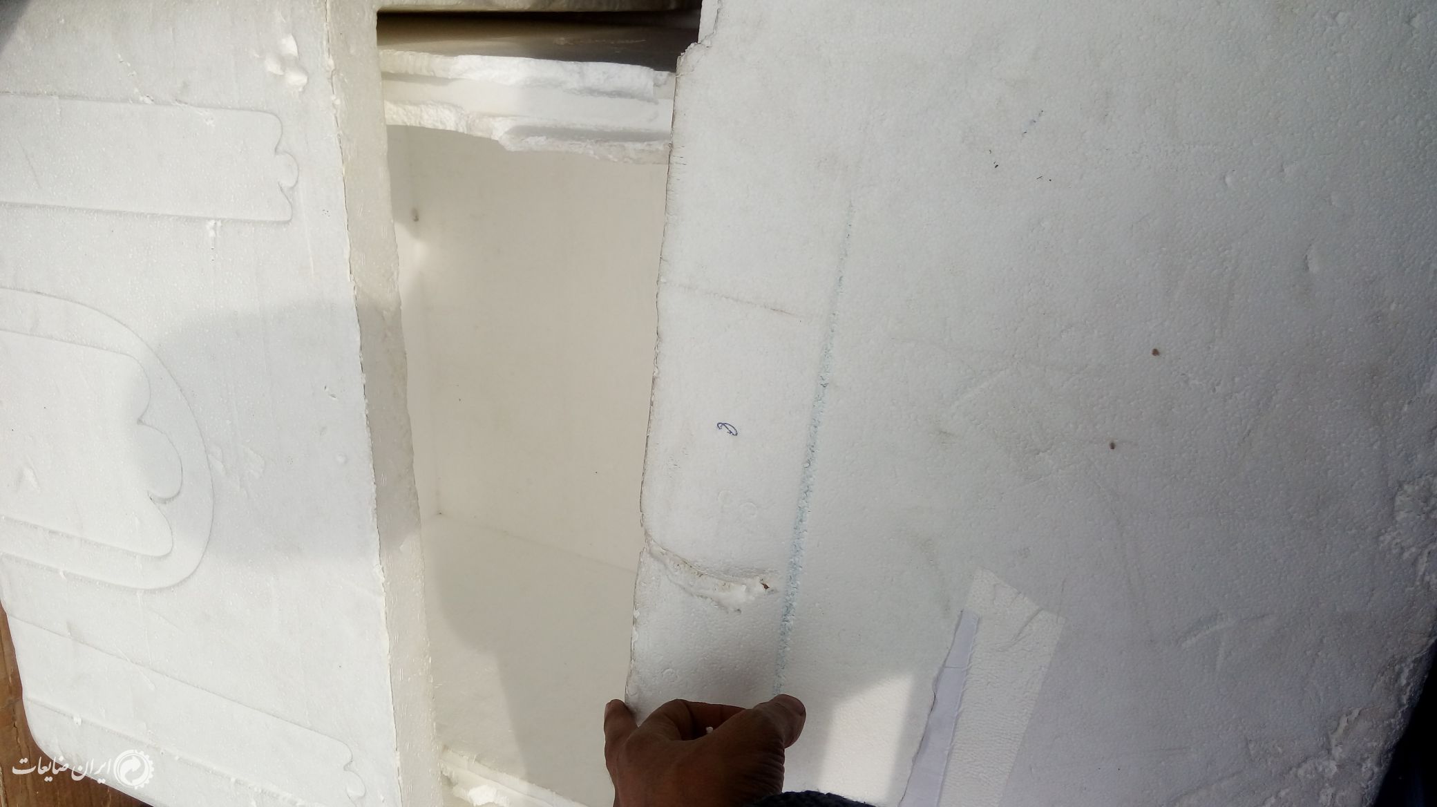 یخچال فایبرگلاس سفید60×90×70