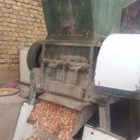 لاک شیری و بی رنگ