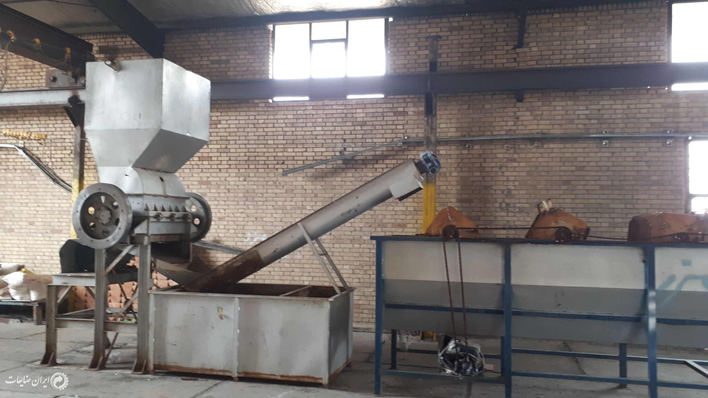 آسیاب و سانتریفیوژ کاملاً نو و استثنایی