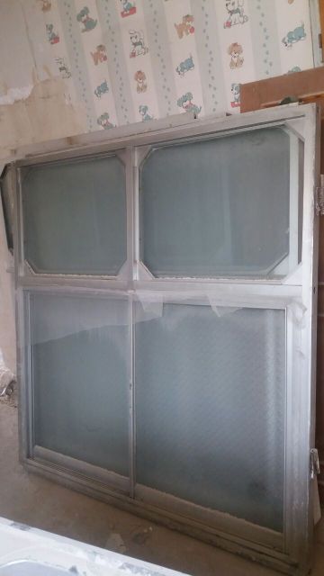 فروش در پنجره آلومينيوم