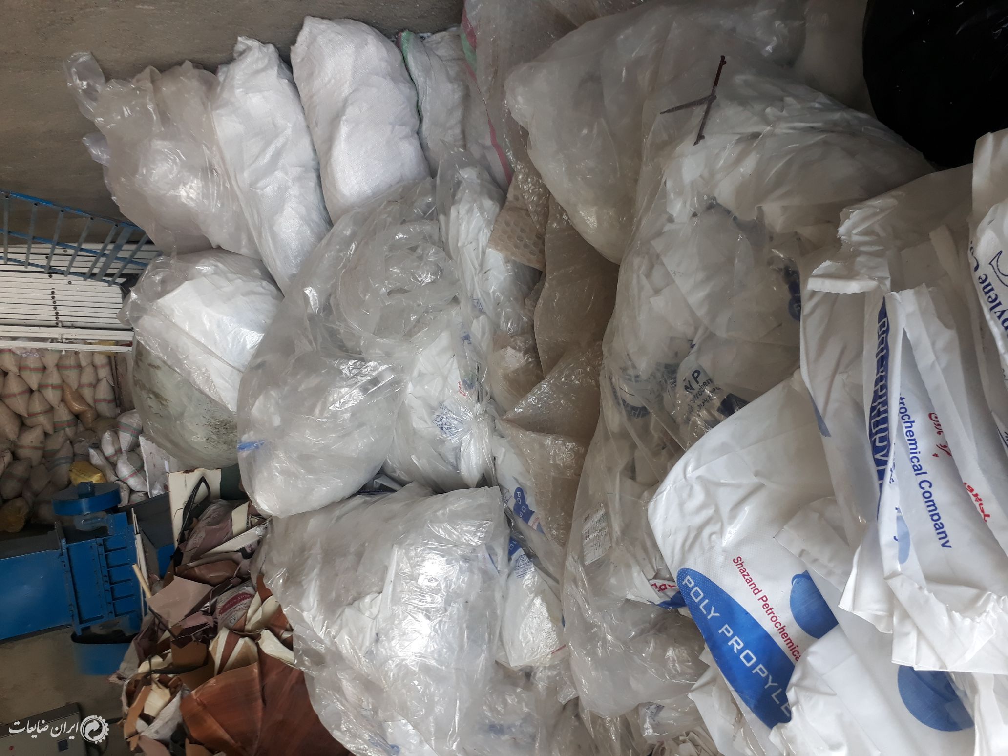 فروش نایلون سفید و کیسه مواد