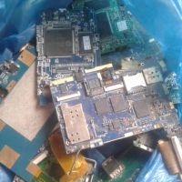 برد گوشی  و رم و سی پی یو