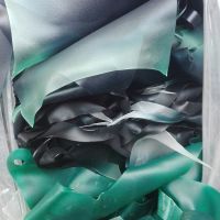 خریدضایعات پی وی بی طلق وسط شیشه ایمنی ماشین