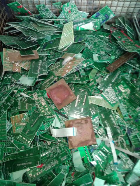 مزایده ضایعات الکترونیکی