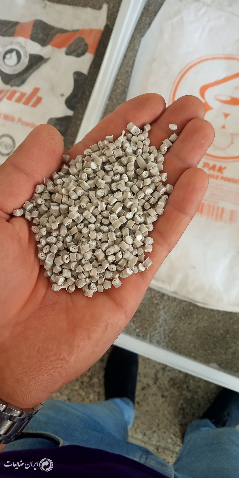 فروش مواد کندری و گرانول