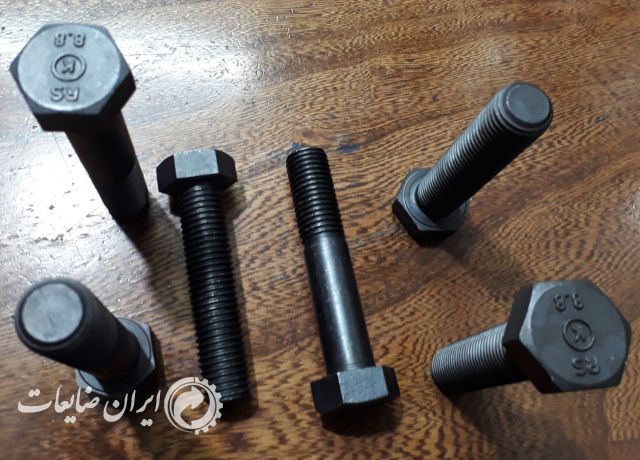 خریدار انواع پیچ و مهره