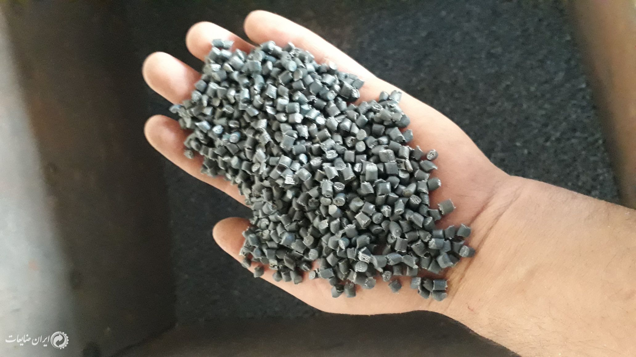 گرانول بادی چهار رنگ طوسی