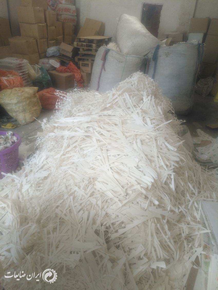 پوشال لیوان کاغذی سفید