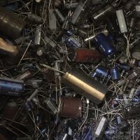 خازن اelen الكتروليت