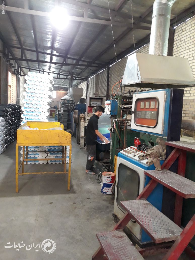 دستگاه ظروف یکبار مصرف
