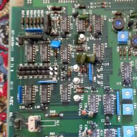 فروش یک تن بردوقطعات مخابراتی