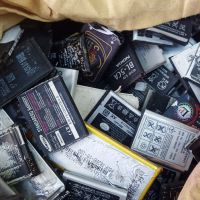 ضایعات باتری موبایل