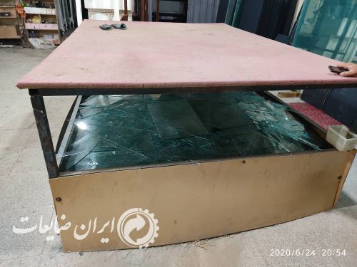 ضایعات شیشه های ساختمانی