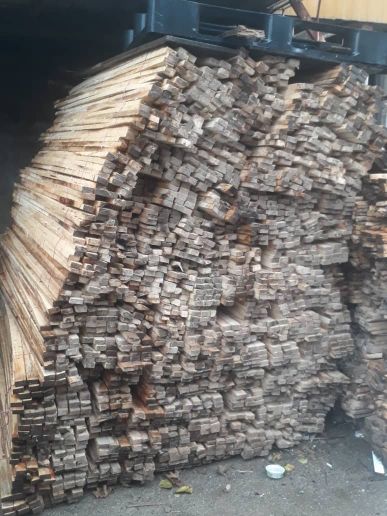 خرید ضایعات چوب و پالت