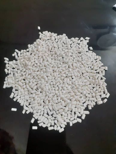 Ppپوشکی سفید و رنگی